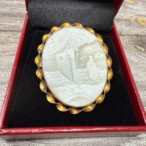 Antique Victorian Carved Shell Cameo Brooch Rebecca At The Well C Clasp As Is